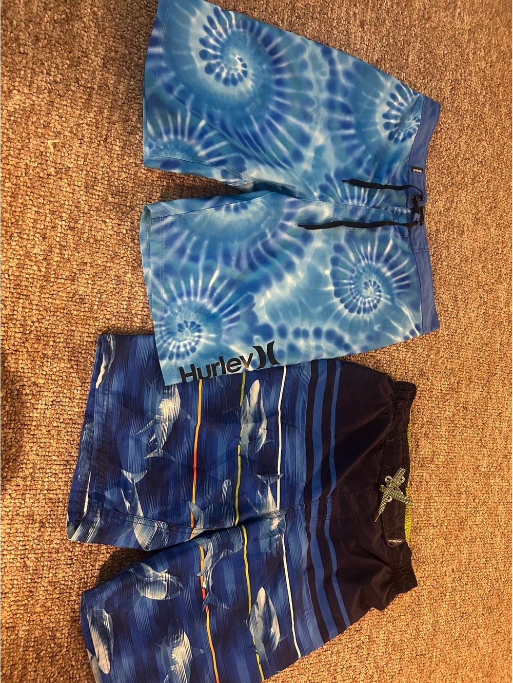 Hurley Boys Swim Trunks Board Shorts Size XL 18/20 & 18/20 Blue Tie-Dye and Fish